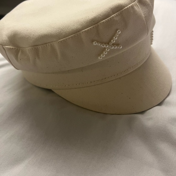 White cap Ruslan Baginskiy - Picture 4 of 7